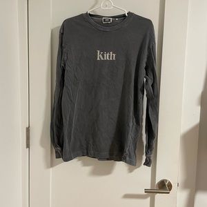 KITH XS Gray distressed logo long sleeve tshirt